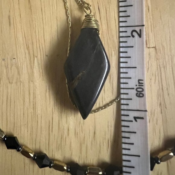 Three chain necklace with black stone - Picture 3 of 3